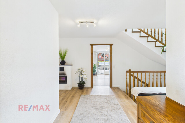 Elegantes Wohnidyll mit Swimmingpool & großer Terrasse – Ihr großzügiges Traumhaus in Lauterach