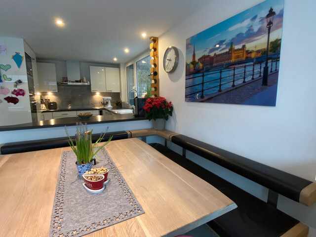 Exklusives Eckreihenhaus in absoluter Seenähe