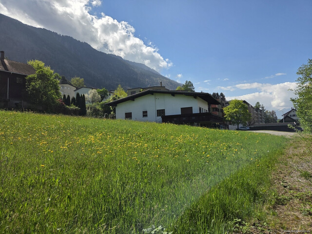 Exklusives Baugrundstück, 942m² mit Panoramablick auf die Schweizer Bergwelt – Nähe Liechtenstein