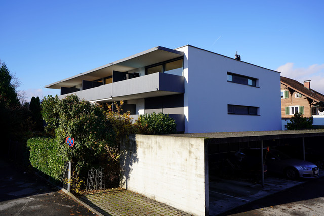 Lustenau, Ludwigstraße: Großzügige und helle 3 Zimmerwohnung mit großer Terrasse und Carport