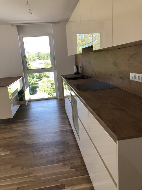 Geräumige 4-Zimmer Wohnung mit Balkon, Abstellraum, Keller und Fahrradabstellraum in Top-Lage!