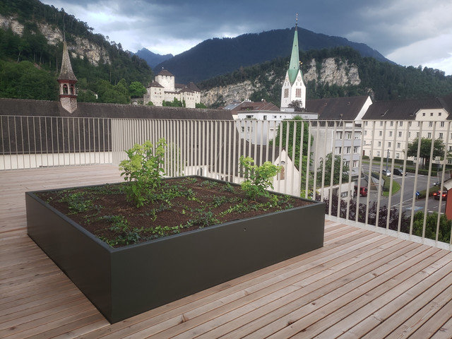 Moderne und hochwertige Penthouse-Wohnung mit Loggia und großer Terrasse