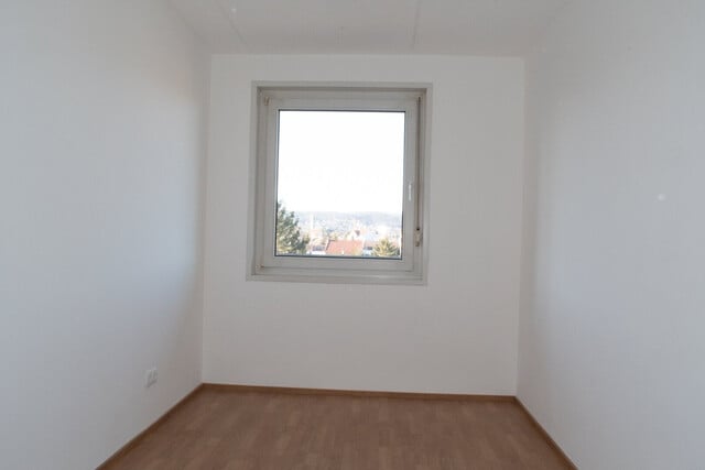 Lichtdurchflutete 4-Zimmer-Wohnung mit Loggia in Wiener Neudorf