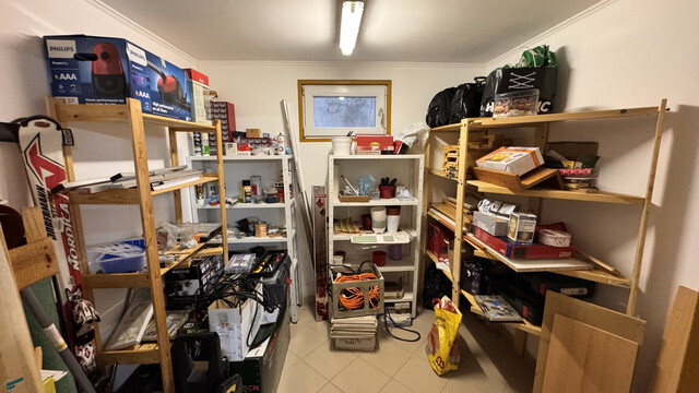 Doppelhaushälfte in Gramatneusiedl – 4 Zimmer, Klimaanlage, Solaranlage, Garten, Terrasse, Stellplatz!