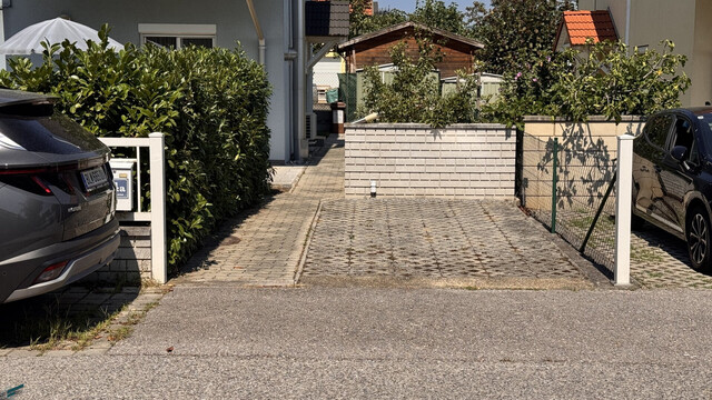 Doppelhaushälfte in Gramatneusiedl – 4 Zimmer, Klimaanlage, Solaranlage, Garten, Terrasse, Stellplatz!