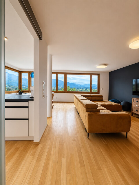 3-Zimmer-Wohnung mit traumhaftem Panoramablick über das Rheintal