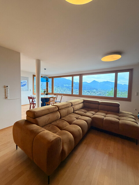 3-Zimmer-Wohnung mit traumhaftem Panoramablick über das Rheintal