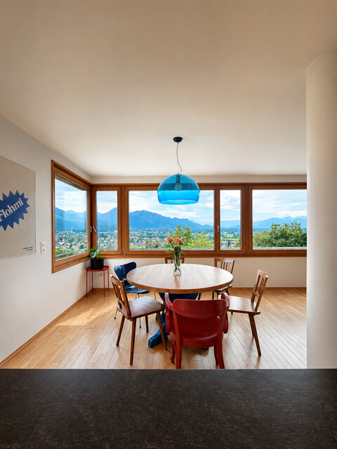 3-Zimmer-Wohnung mit traumhaftem Panoramablick über das Rheintal