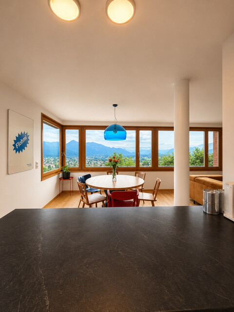 3-Zimmer-Wohnung mit traumhaftem Panoramablick über das Rheintal