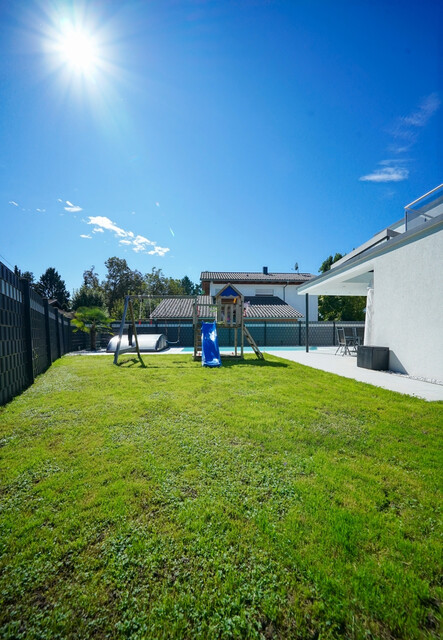 Stilvolles Familienidyll mit eigenem Pool