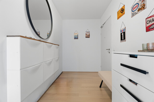 Exklusive 3-Zimmer-Wohnung im 4. Obergeschoss – direkt unter dem Penthouse mit traumhafter Seesicht
