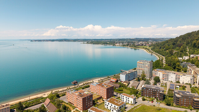 Exklusive 3-Zimmer-Wohnung im 4. Obergeschoss – direkt unter dem Penthouse mit traumhafter Seesicht