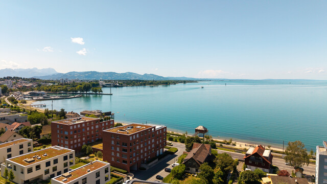 Exklusive 3-Zimmer-Wohnung im 4. Obergeschoss – direkt unter dem Penthouse mit traumhafter Seesicht