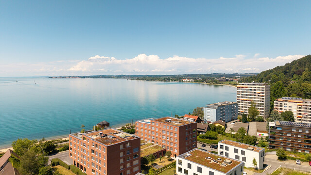 Exklusive 3-Zimmer-Wohnung im 4. Obergeschoss – direkt unter dem Penthouse mit traumhafter Seesicht