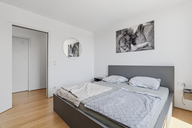 Exklusive 3-Zimmer-Wohnung im 4. Obergeschoss – direkt unter dem Penthouse mit traumhafter Seesicht