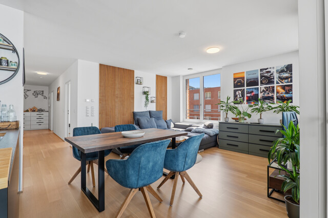 Exklusive 3-Zimmer-Wohnung im 4. Obergeschoss – direkt unter dem Penthouse mit traumhafter Seesicht
