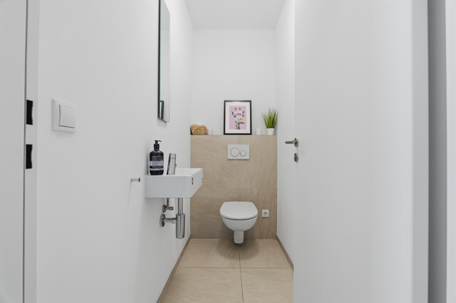 Exklusive 3-Zimmer-Wohnung im 4. Obergeschoss – direkt unter dem Penthouse mit traumhafter Seesicht