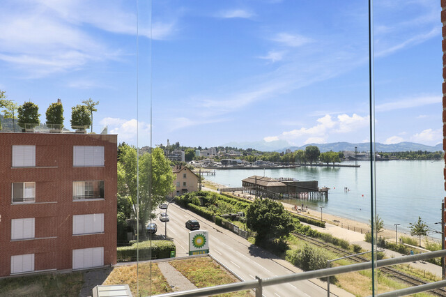 Exklusive 3-Zimmer-Wohnung im 4. Obergeschoss – direkt unter dem Penthouse mit traumhafter Seesicht