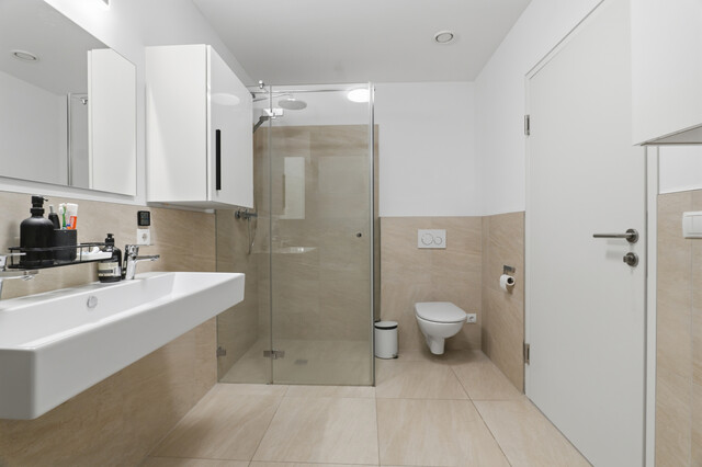 Exklusive 3-Zimmer-Wohnung im 4. Obergeschoss – direkt unter dem Penthouse mit traumhafter Seesicht