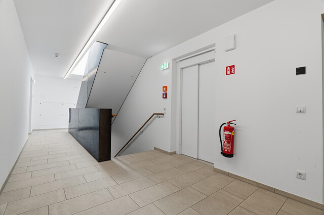 Exklusive 3-Zimmer-Wohnung im 4. Obergeschoss – direkt unter dem Penthouse mit traumhafter Seesicht