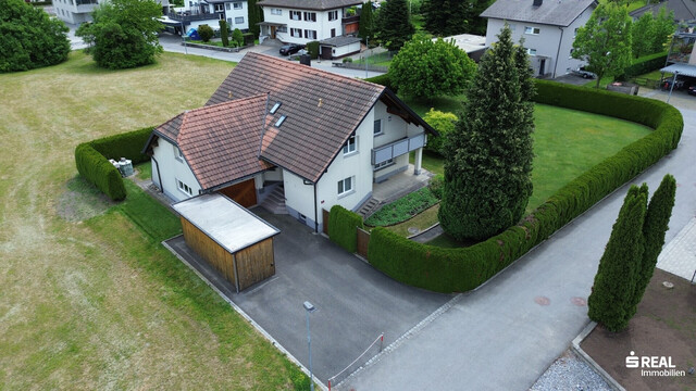 Platz für die ganze Familie – gepflegtes Einfamilienhaus mit Traumgarten