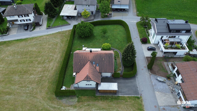 Platz für die ganze Familie – gepflegtes Einfamilienhaus mit Traumgarten