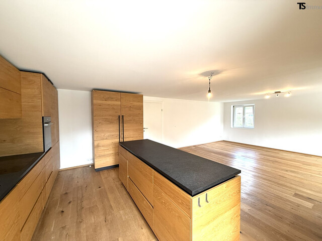 Tschagguns: 5-Zimmer-Maisonette-Wohnung ca. 141 m2 Wohnfläche mit Terrasse ca. 16 m2 und Balkon ca. 4,5 m2