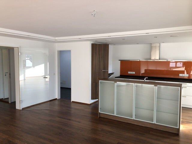 Hochwertige Dachgeschoßwohnung in Gisingen