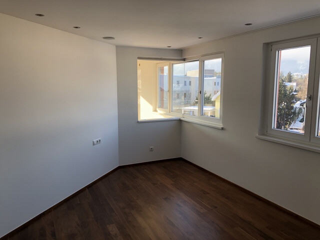 Hochwertige Dachgeschoßwohnung in Gisingen