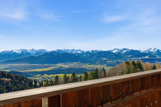 Sonnige Aussichten für die Zukunft – Wohnen am Dünserberg!