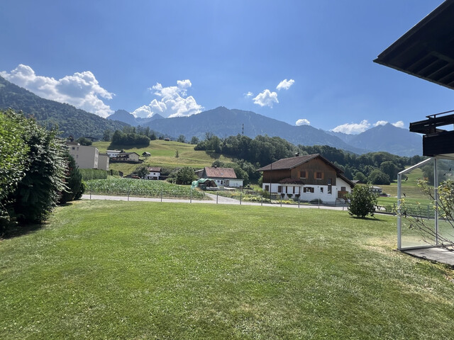 GEPFLEGTES HAUS MIT VIEL GRUNDSTÜCK IN BESTER AUSSICHTSLAGE!
