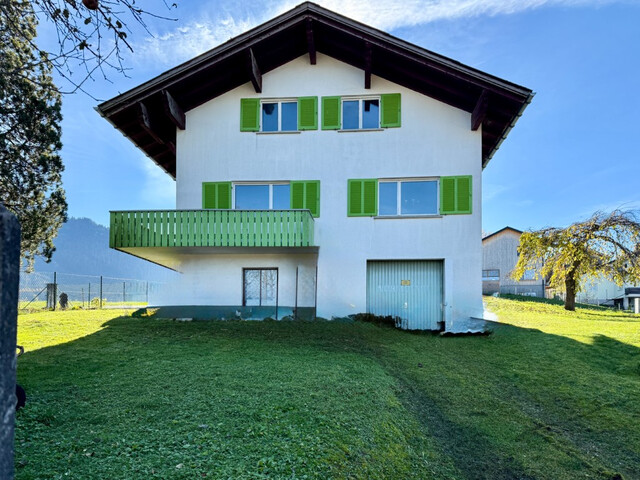 Sanierungsbedürftiges Einfamilienhaus in bester Lage sucht neue Besitzer!