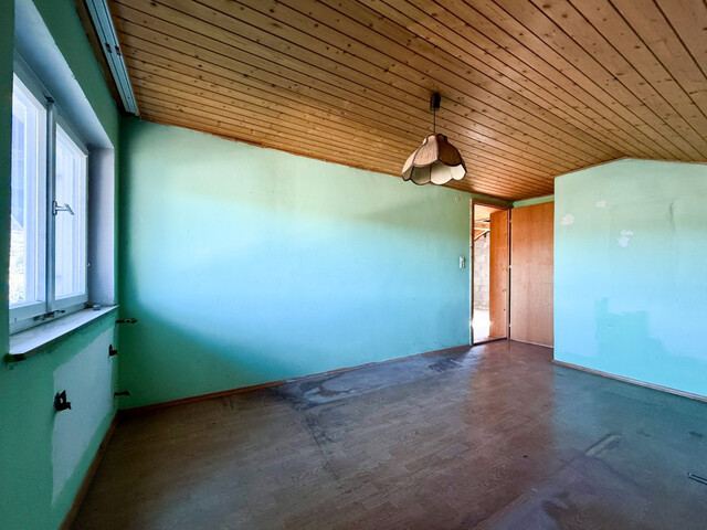 Sanierungsbedürftiges Einfamilienhaus in bester Lage sucht neue Besitzer!