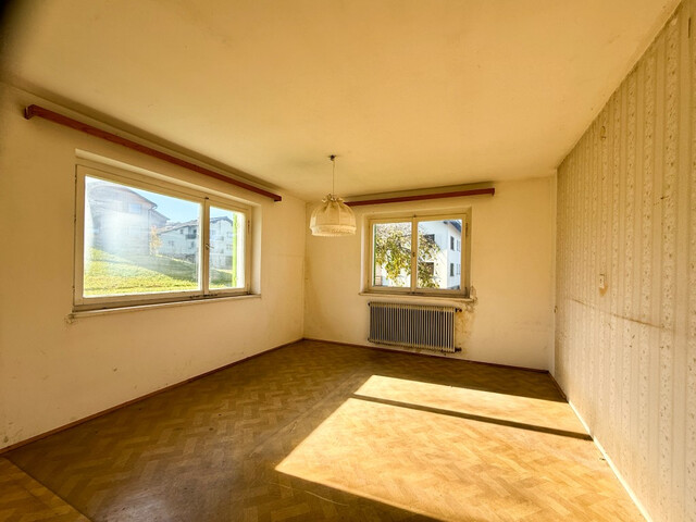 Sanierungsbedürftiges Einfamilienhaus in bester Lage sucht neue Besitzer!