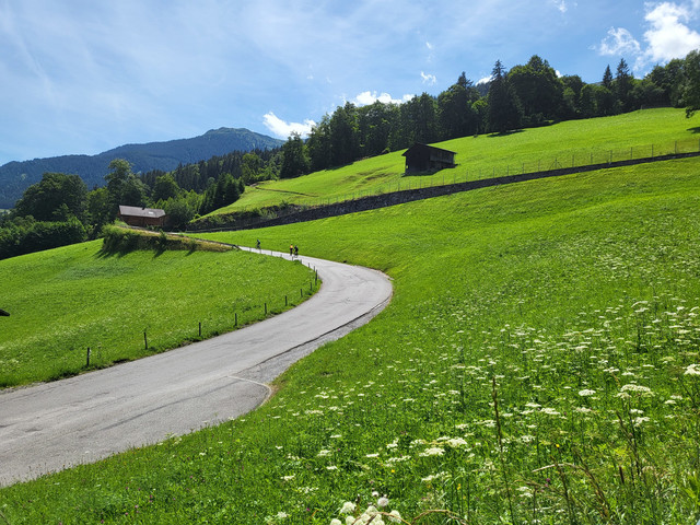 fantastische Aussicht und das passende Grundstückl dazu. Montafon, Tschagguns - Latschau