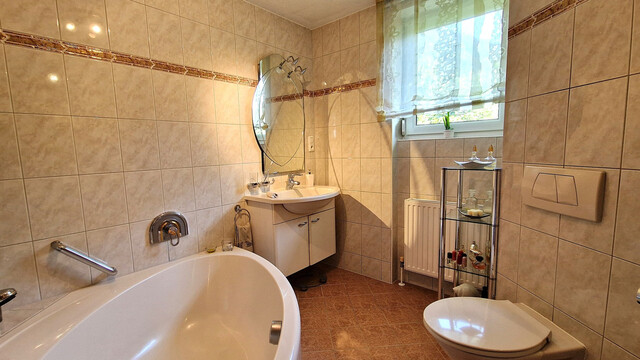 Große 3-Zimmerwohnung in bester Lage zu verkaufen