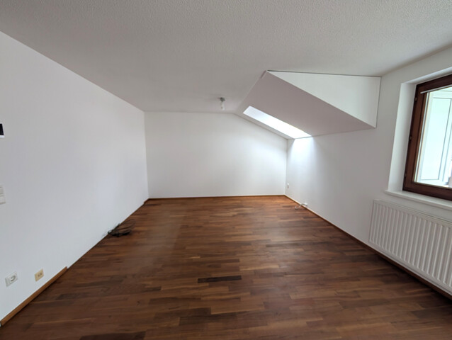 Schöne Dachgeschoßwohnung zu verkaufen