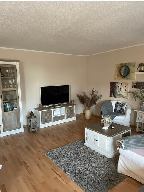 Helle 3-Zimmer-Wohnung im Zentrum von Hörbranz📍 Lage: Zentral gelegen – alle öffentlichen Einrichtungen (Gemeindeamt, Schule, Bank, Post, Bushaltestelle) sind innerhalb von 2 Minuten zu Fuß erreichbar.