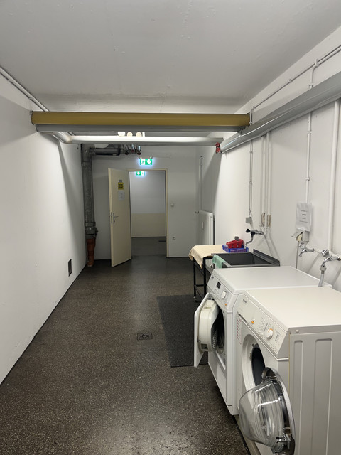 Tolle Wohnung mit Tiefgarage und Balkon in der Arlbergstraße - 6 m² Balkon, 1,00 m² Abstellraum, 11 m² Keller, 5,00 m² Fahrradabstellraum