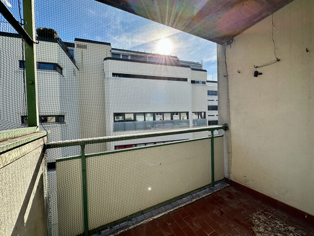 "ohne Provision" helle 3,5 Zimmer Wohnung mit Balkon