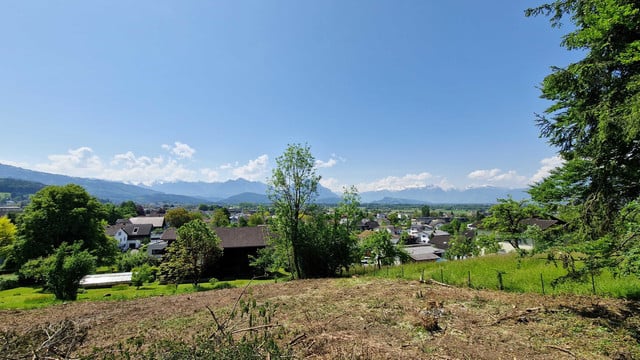 schönes Grundstück mit toller Aussicht zu verkaufen