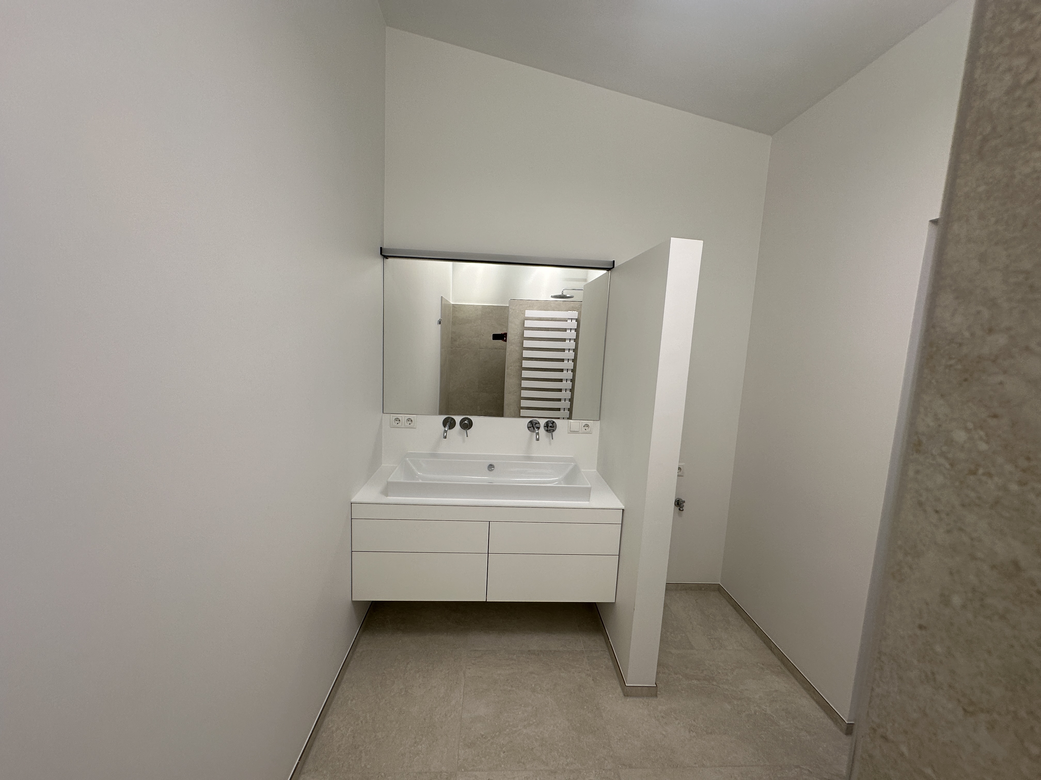 Exklusive Dachgeschosswohnung mit großer überdachter Veranda und atemberaubender Aussicht