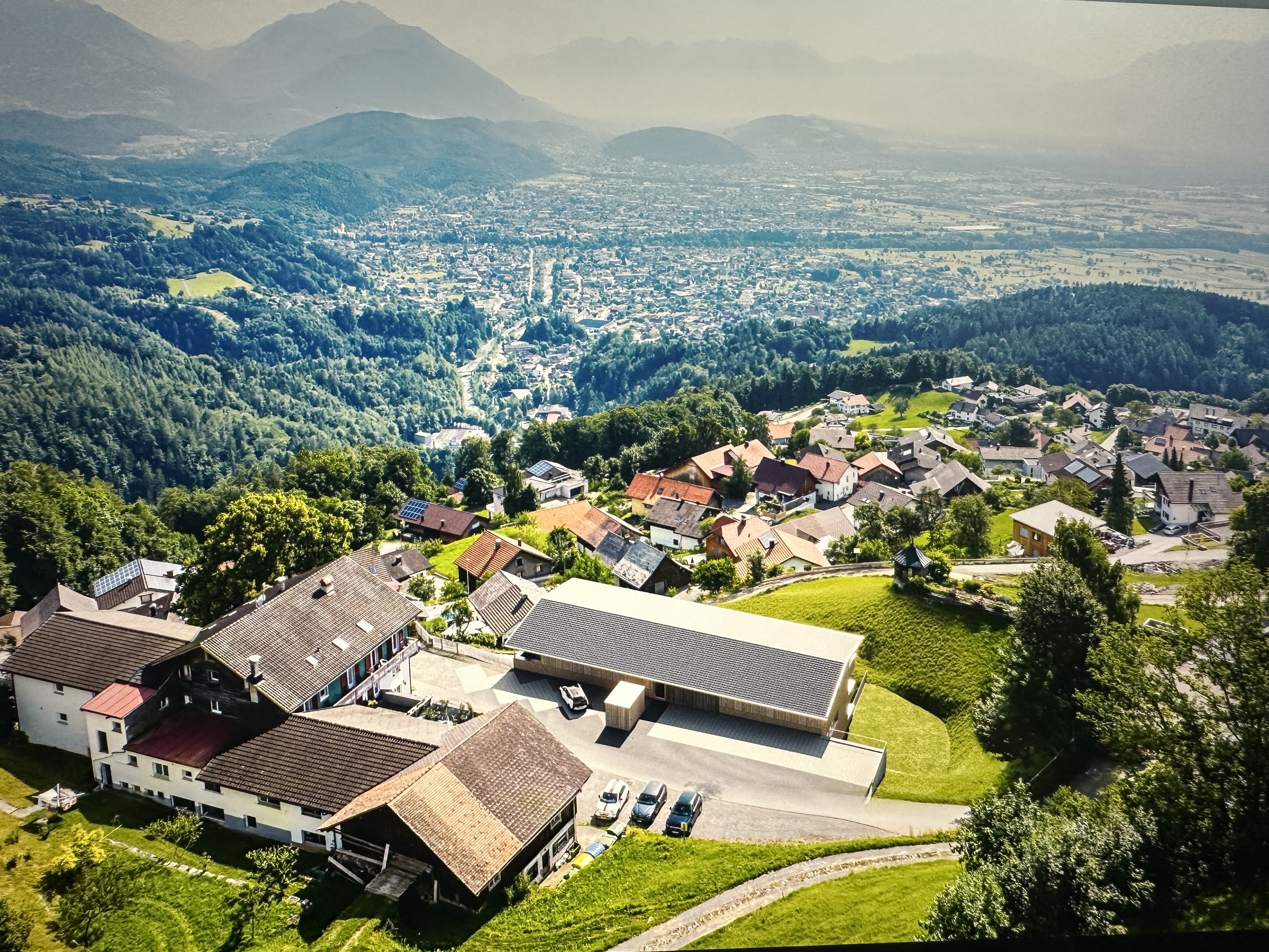 Exklusive Dachgeschosswohnung mit großer überdachter Veranda und atemberaubender Aussicht