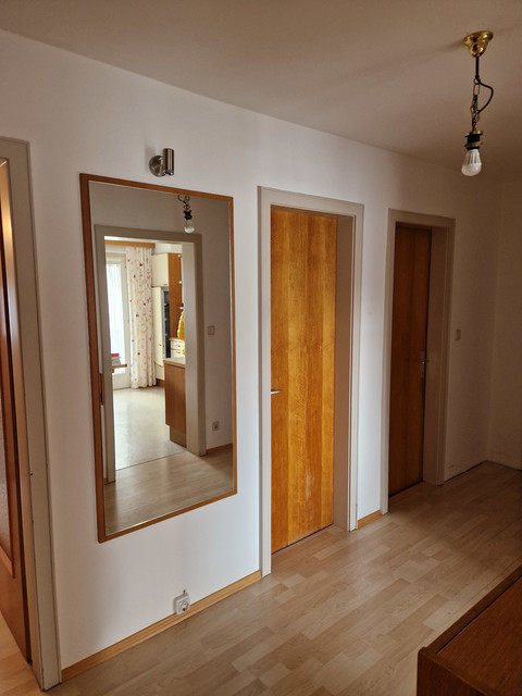 4 Zimmer Wohnung - nur 10 min zum See