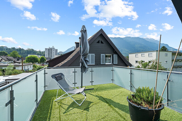 Großzügige Doppelhaushälfte mit Garten, Dachterrasse & flexibler Nutzung in Feldkirch