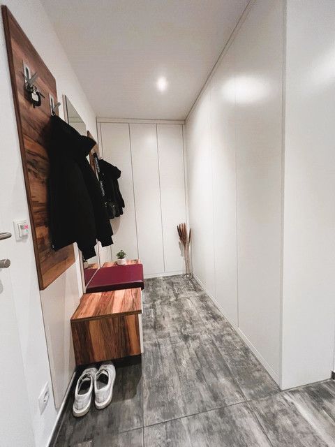 Stilvolle 4-Zimmer-Wohnung mit Terrasse und Bergblick in Höchst