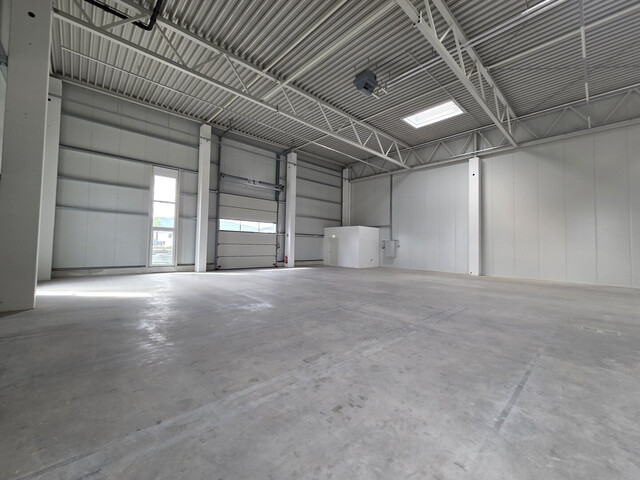 Ihr neuer Logistik-Standort am Millennium Park Lustenau: 557 m² große Lagerhalle zu vermieten!