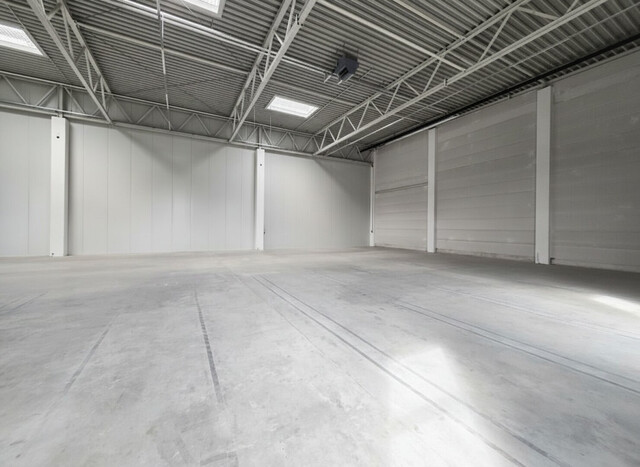 Ihr neuer Logistik-Standort am Millennium Park Lustenau: 557 m² große Lagerhalle zu vermieten!