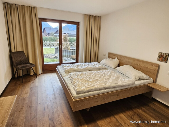 Ferienpension mit mehreren Wohnungen und zusätzlichem Baugrund, ges. 1355m² Grundfläche in Schruns!