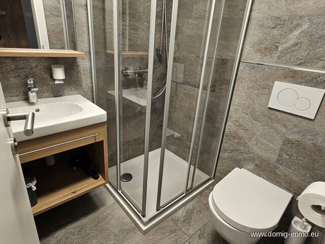 Ferienpension mit mehreren Wohnungen und zusätzlichem Baugrund, ges. 1355m² Grundfläche in Schruns!